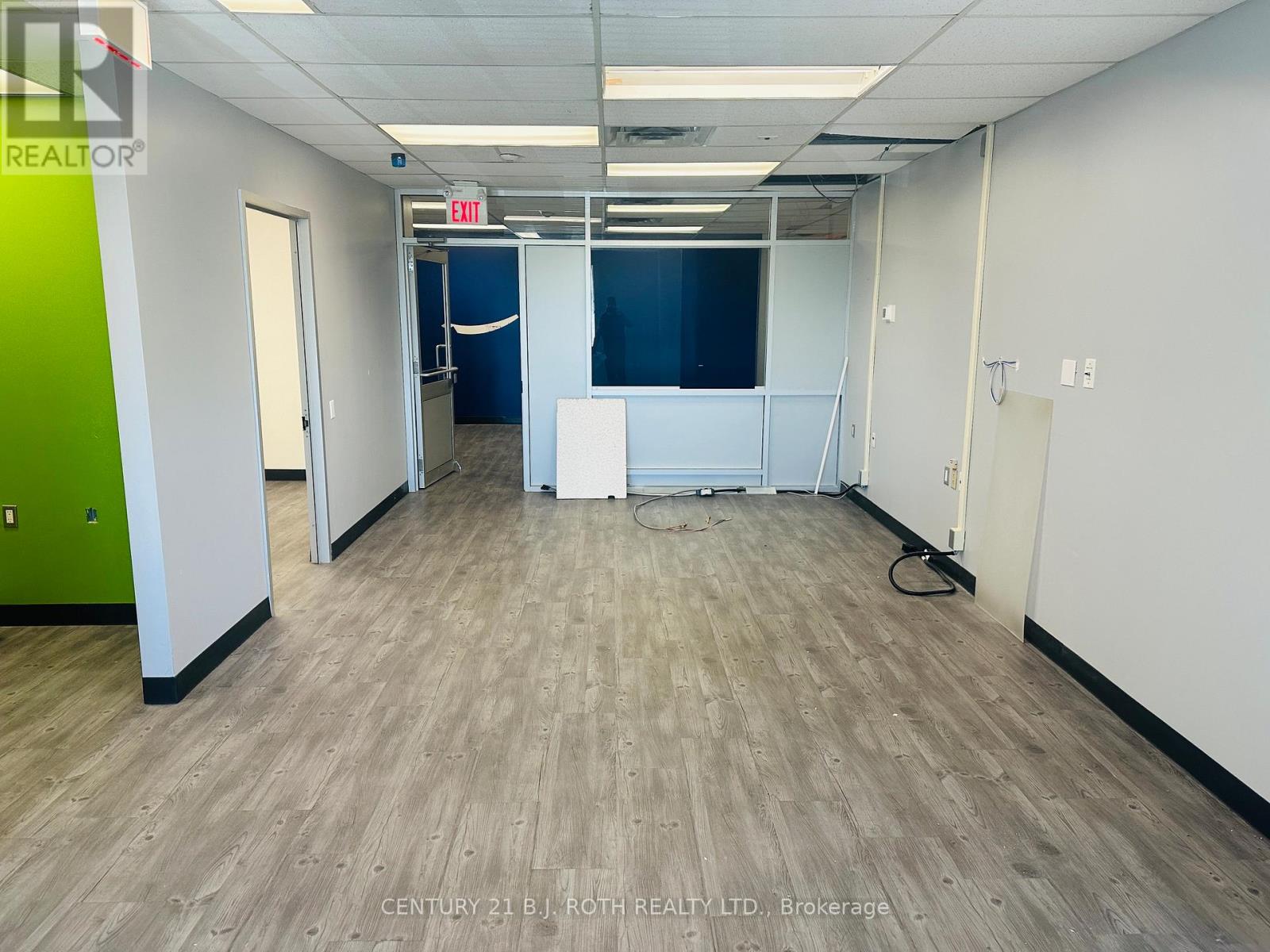 301,302,303 - 34 Simcoe Street, Barrie, Ontario  L4N 6T4 - Photo 8 - S13486298
