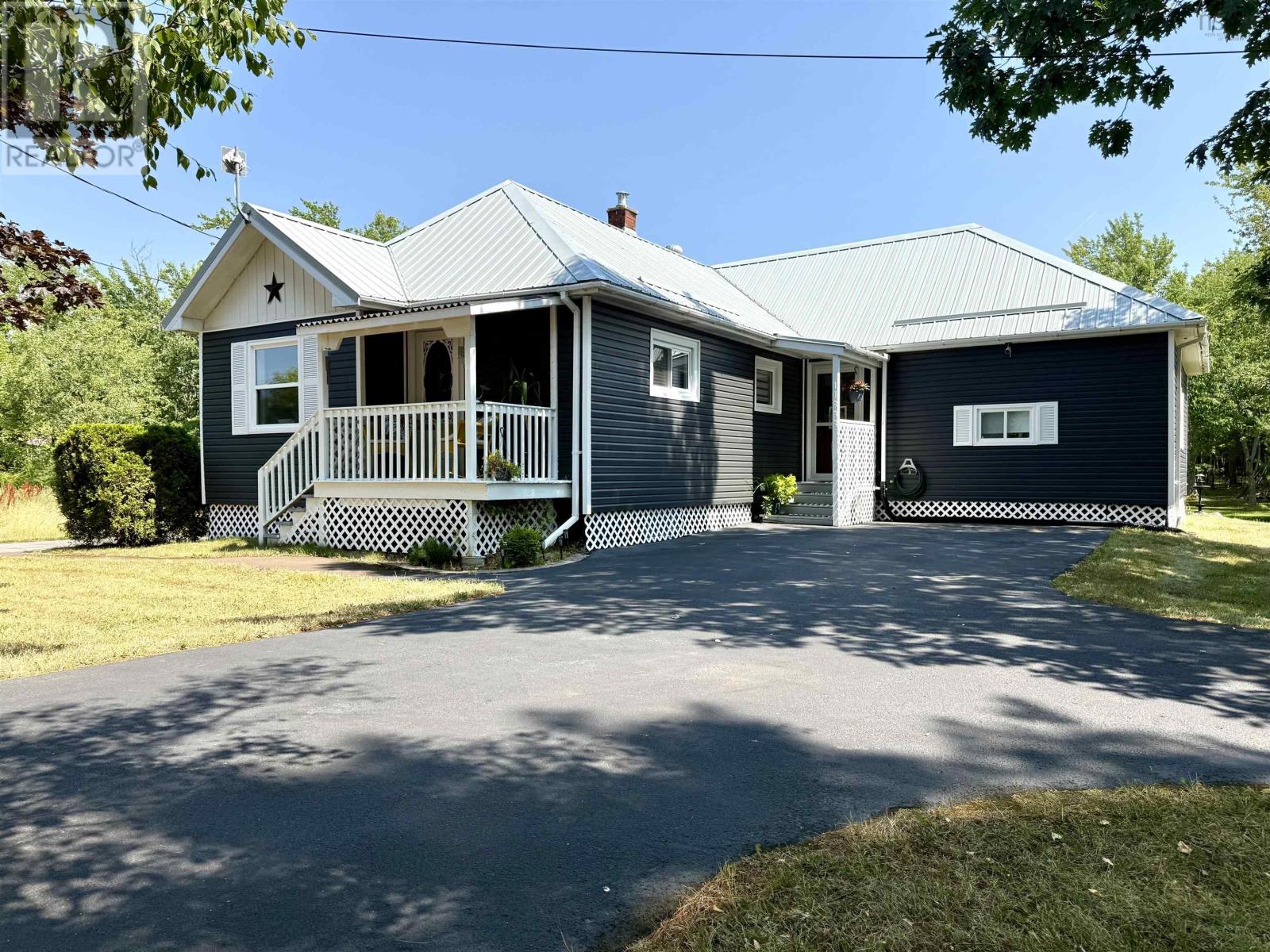 11838 2 Highway, Leamington, Nova Scotia  B0M 1X0 - Photo 1 - 202606556
