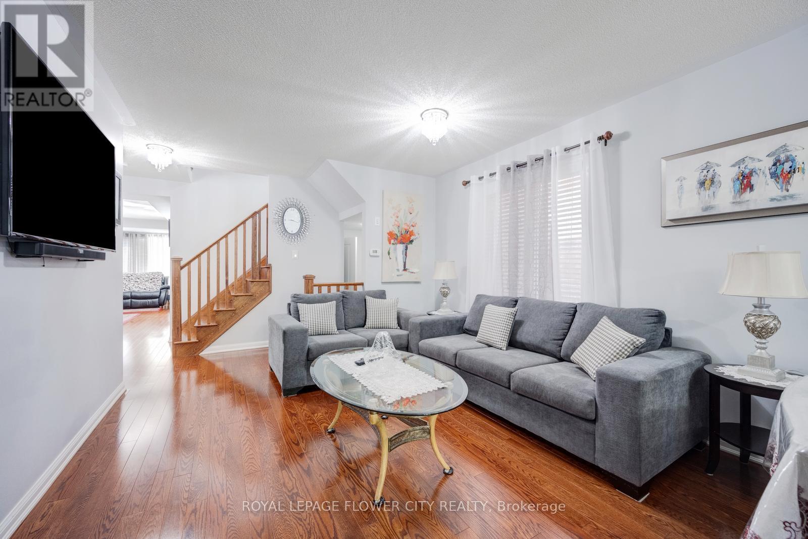 29 Klemscott Road, Brampton, Ontario  L7A 0G2 - Photo 6 - W13483418