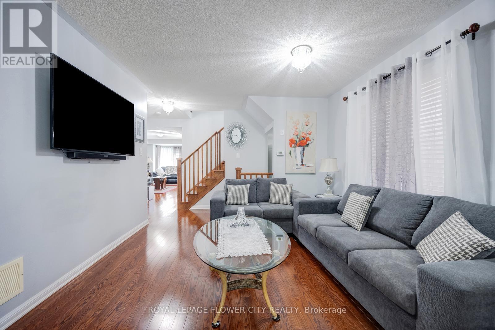 29 Klemscott Road, Brampton, Ontario  L7A 0G2 - Photo 7 - W13483418