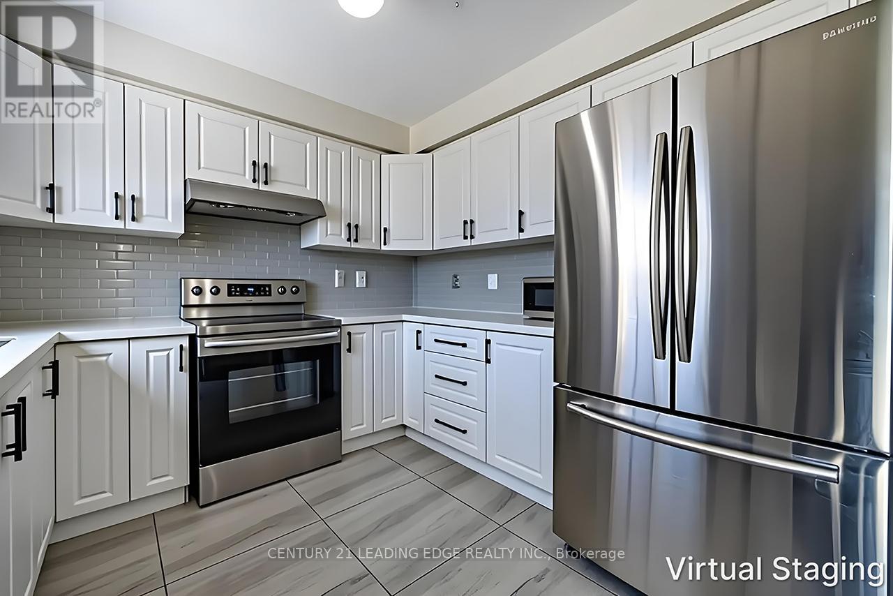 15 Warren Bradley Street, Markham, Ontario  L6C 2W5 - Photo 5 - N13468192