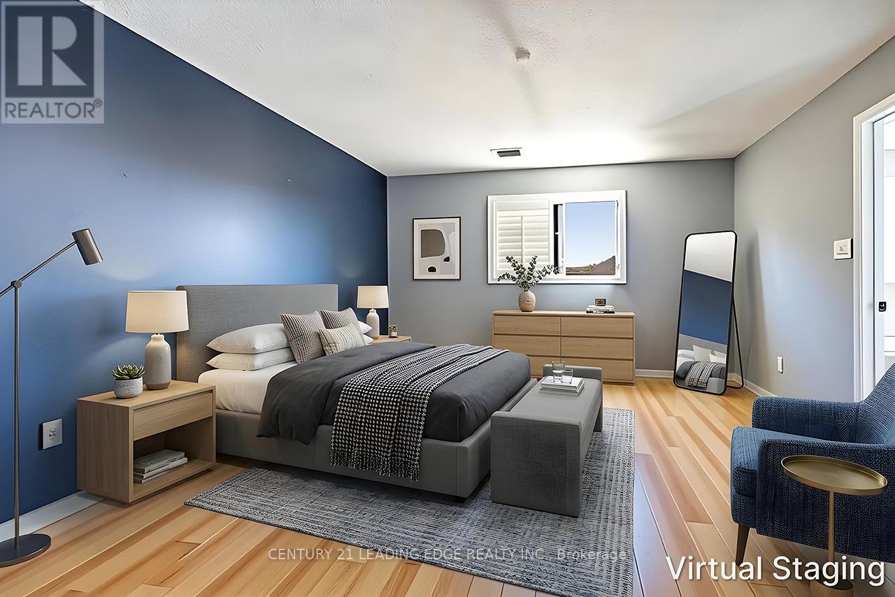 15 Warren Bradley Street, Markham, Ontario  L6C 2W5 - Photo 4 - N13468192