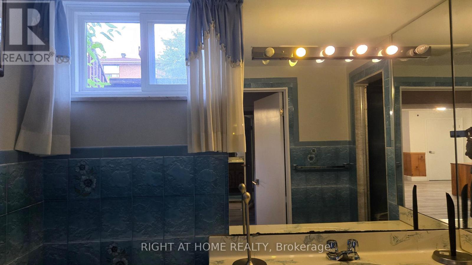 20 May Avenue, Richmond Hill, Ontario  L4C 3S6 - Photo 17 - N13482450