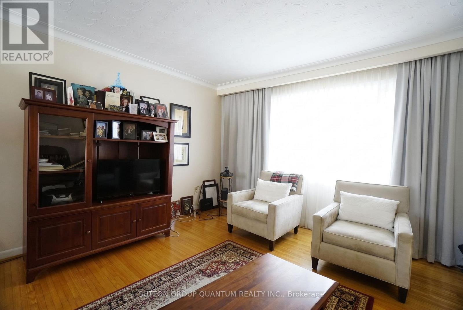 69 High Street W, Mississauga, Ontario  L5H 1K1 - Photo 17 - W13486156