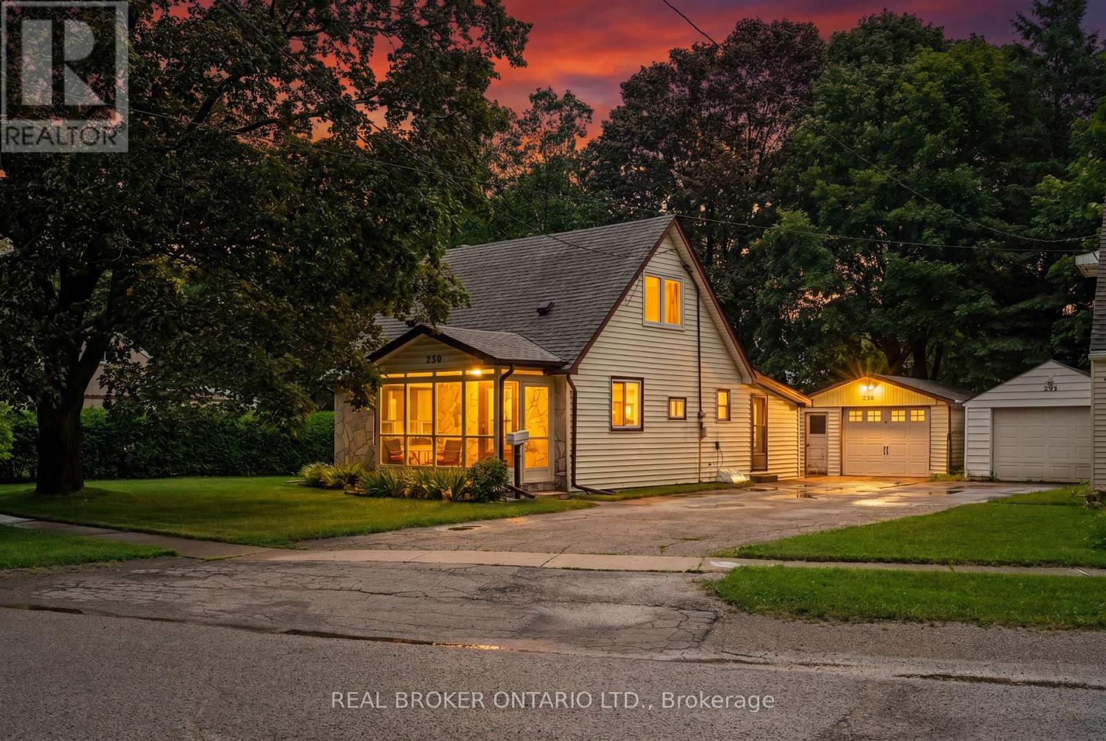 230 Mason Boulevard, Halton Hills, Ontario  L7J 1A8 - Photo 2 - W13486196