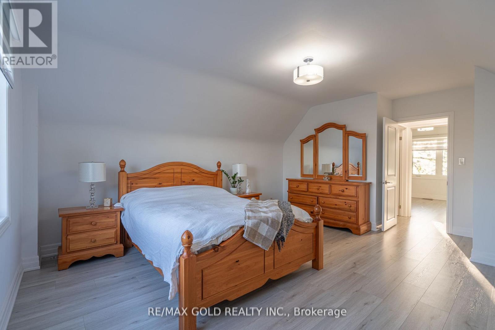 2015 Stanfield Road, Mississauga, Ontario  L4Y 1R2 - Photo 18 - W13486250