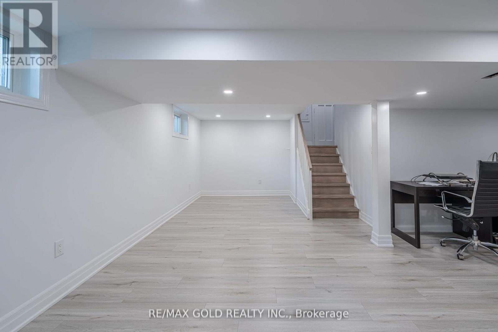 2015 Stanfield Road, Mississauga, Ontario  L4Y 1R2 - Photo 23 - W13486250