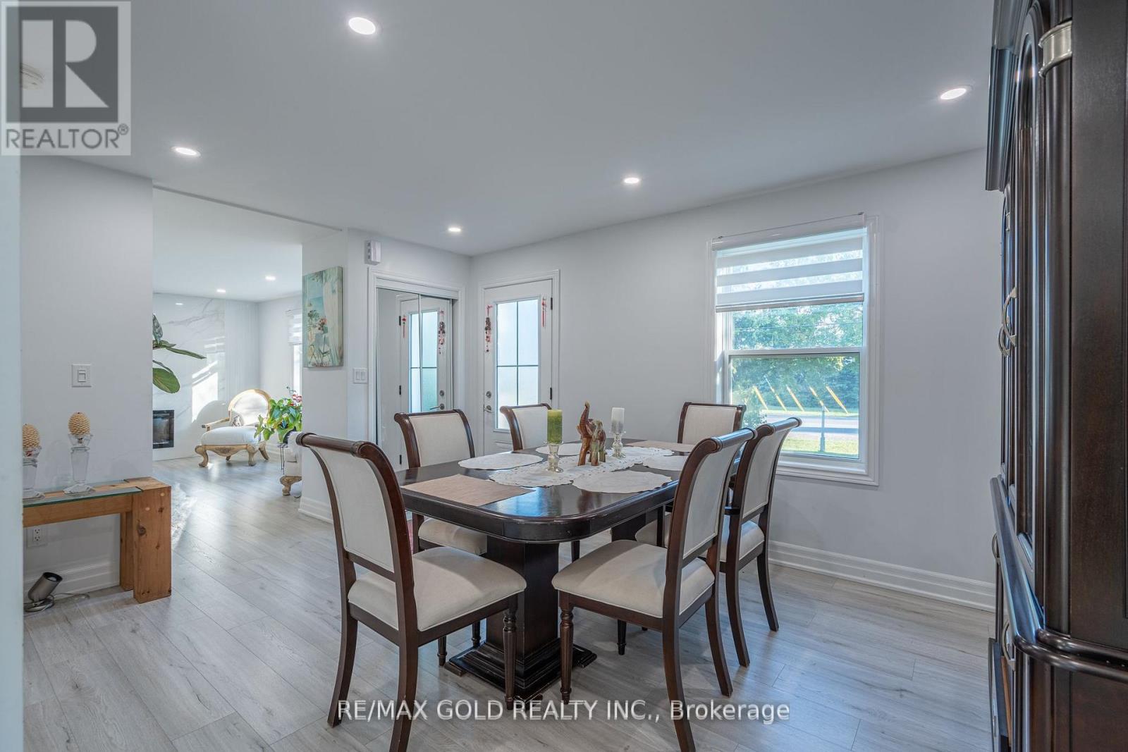 2015 Stanfield Road, Mississauga, Ontario  L4Y 1R2 - Photo 6 - W13486250