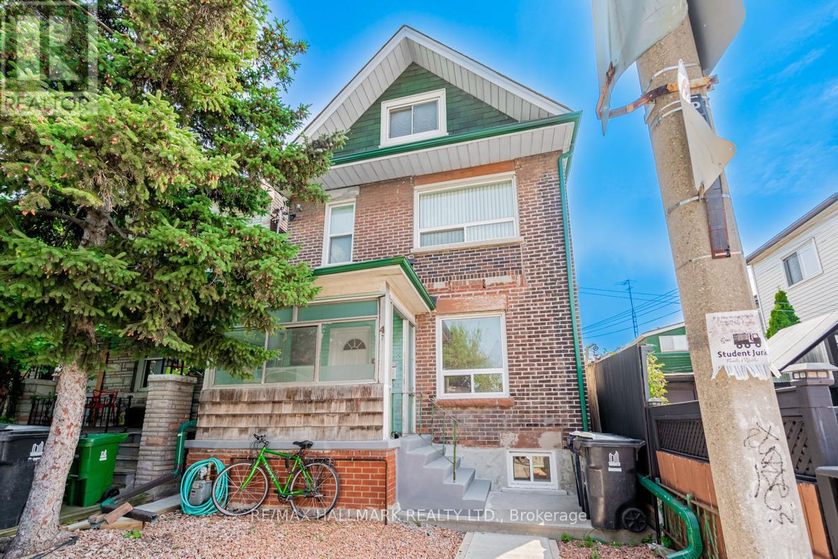 2 - 47 MANCHESTER AVENUE, Toronto, Ontario