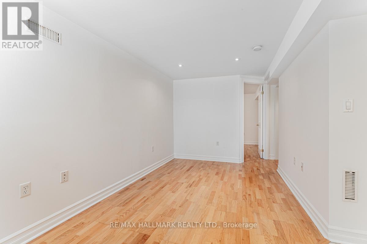 2 - 47 Manchester Avenue, Toronto, Ontario  M6G 1V4 - Photo 14 - W13486258