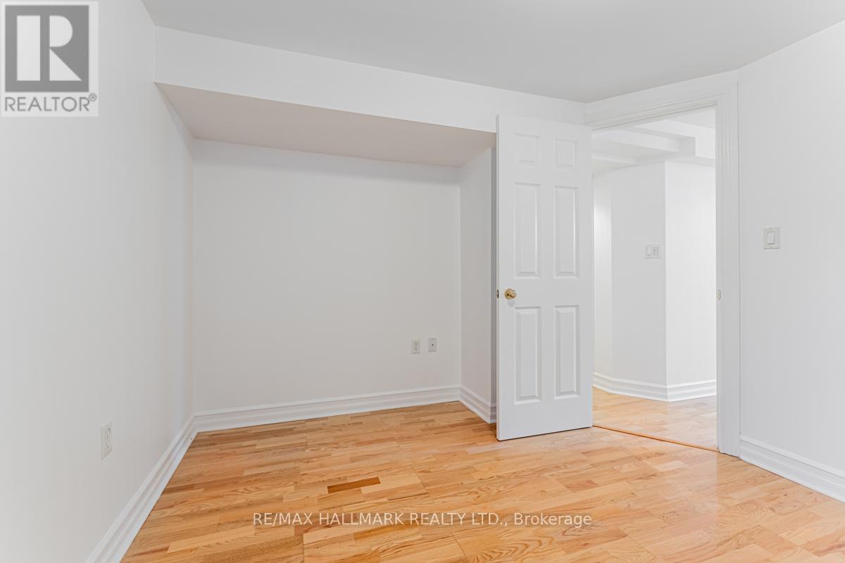 2 - 47 Manchester Avenue, Toronto, Ontario  M6G 1V4 - Photo 16 - W13486258