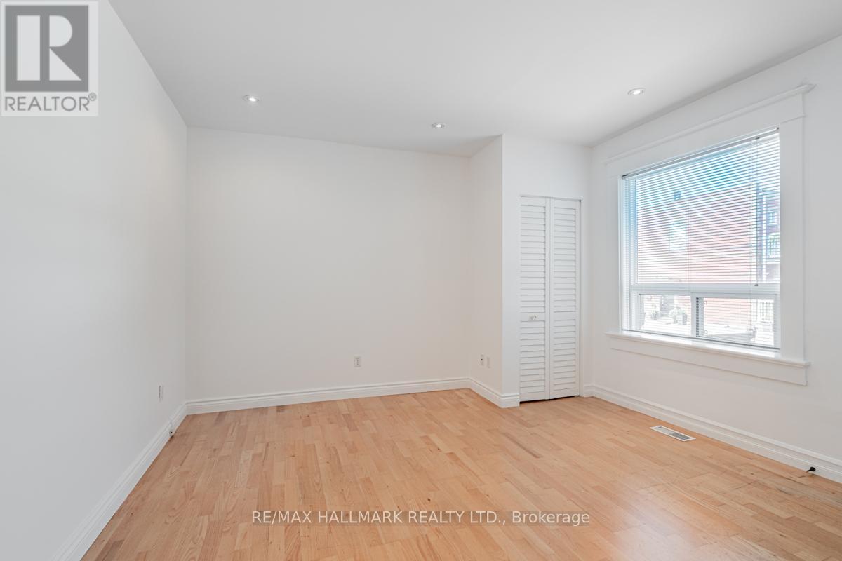 2 - 47 Manchester Avenue, Toronto, Ontario  M6G 1V4 - Photo 5 - W13486258