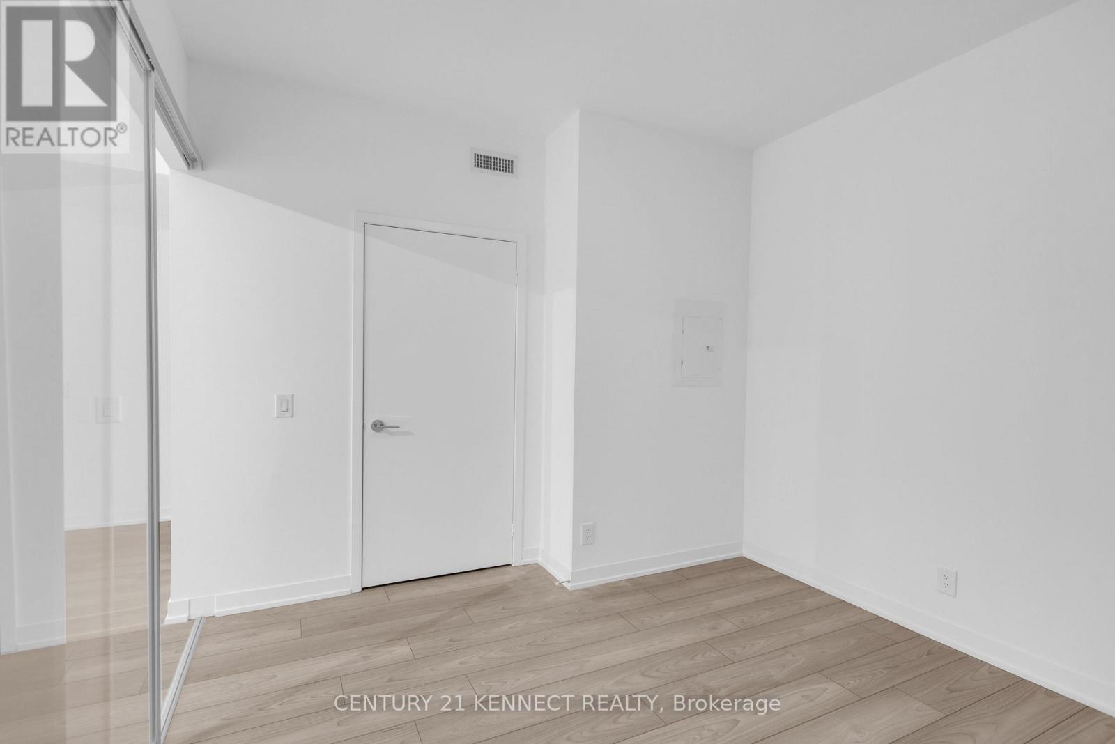 307 - 285 Dufferin Street, Toronto, Ontario  M6K 0J2 - Photo 15 - W13486262