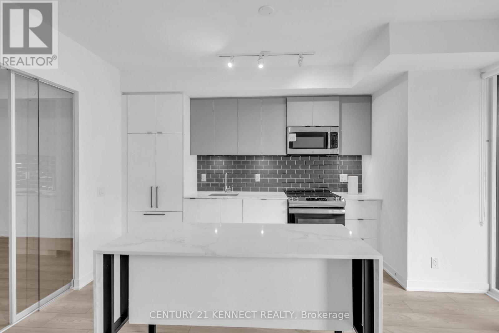 307 - 285 Dufferin Street, Toronto, Ontario  M6K 0J2 - Photo 8 - W13486262