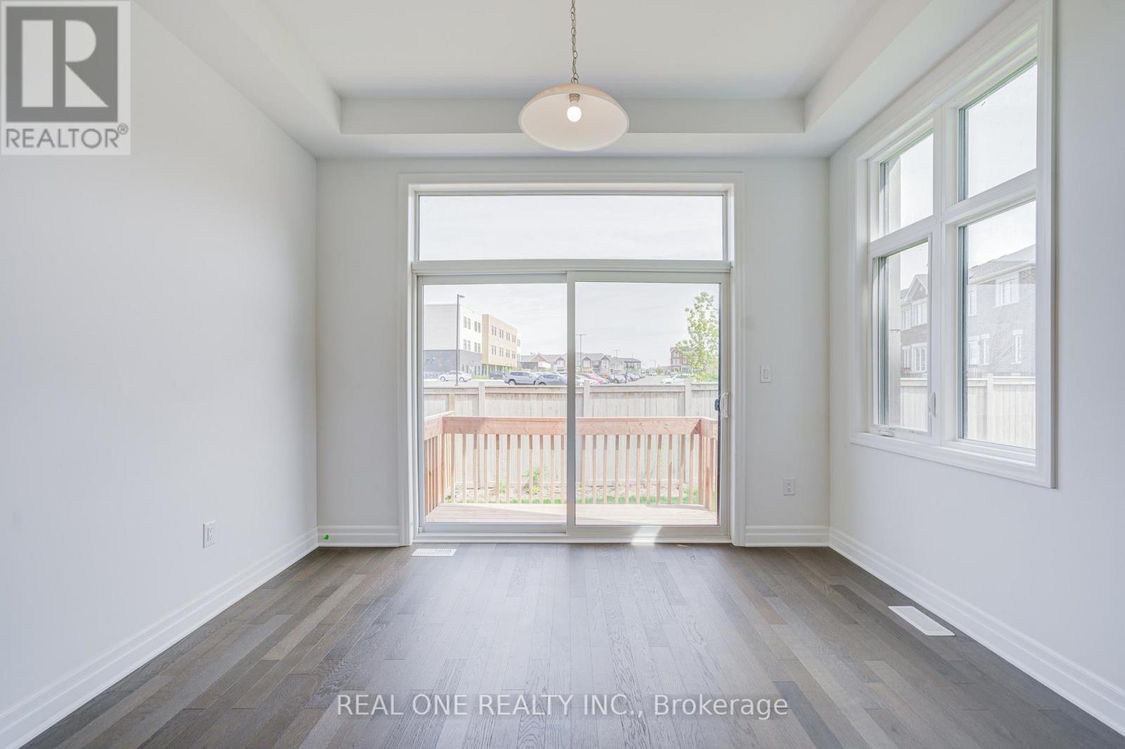 Main (Upper Level) - 1204 Onyx Trail, Oakville, Ontario  L6H 7G1 - Photo 24 - W13486280