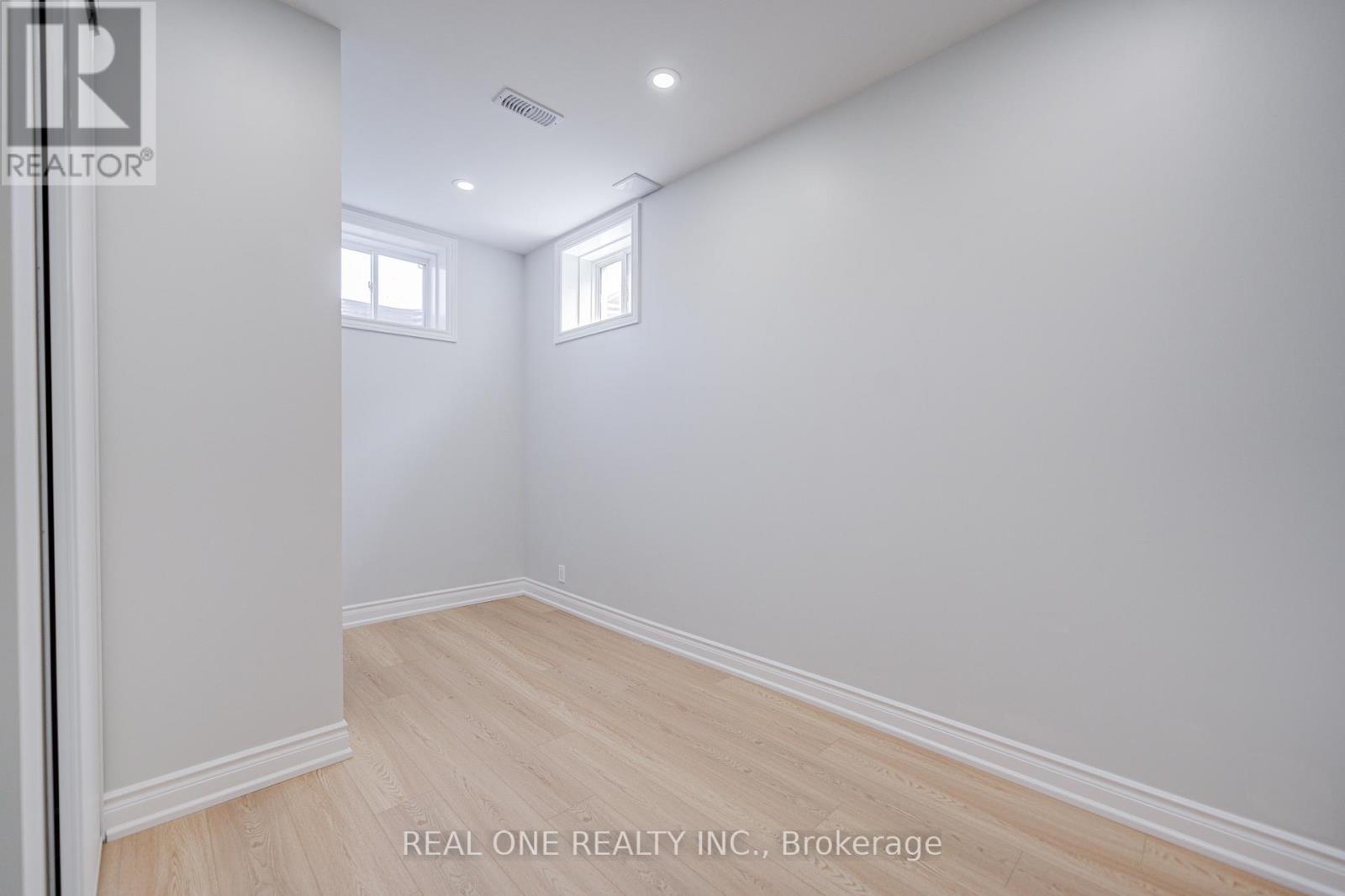 1204 Onyx (Lower Level) Trail, Oakville, Ontario  L6H 7G1 - Photo 7 - W13486286
