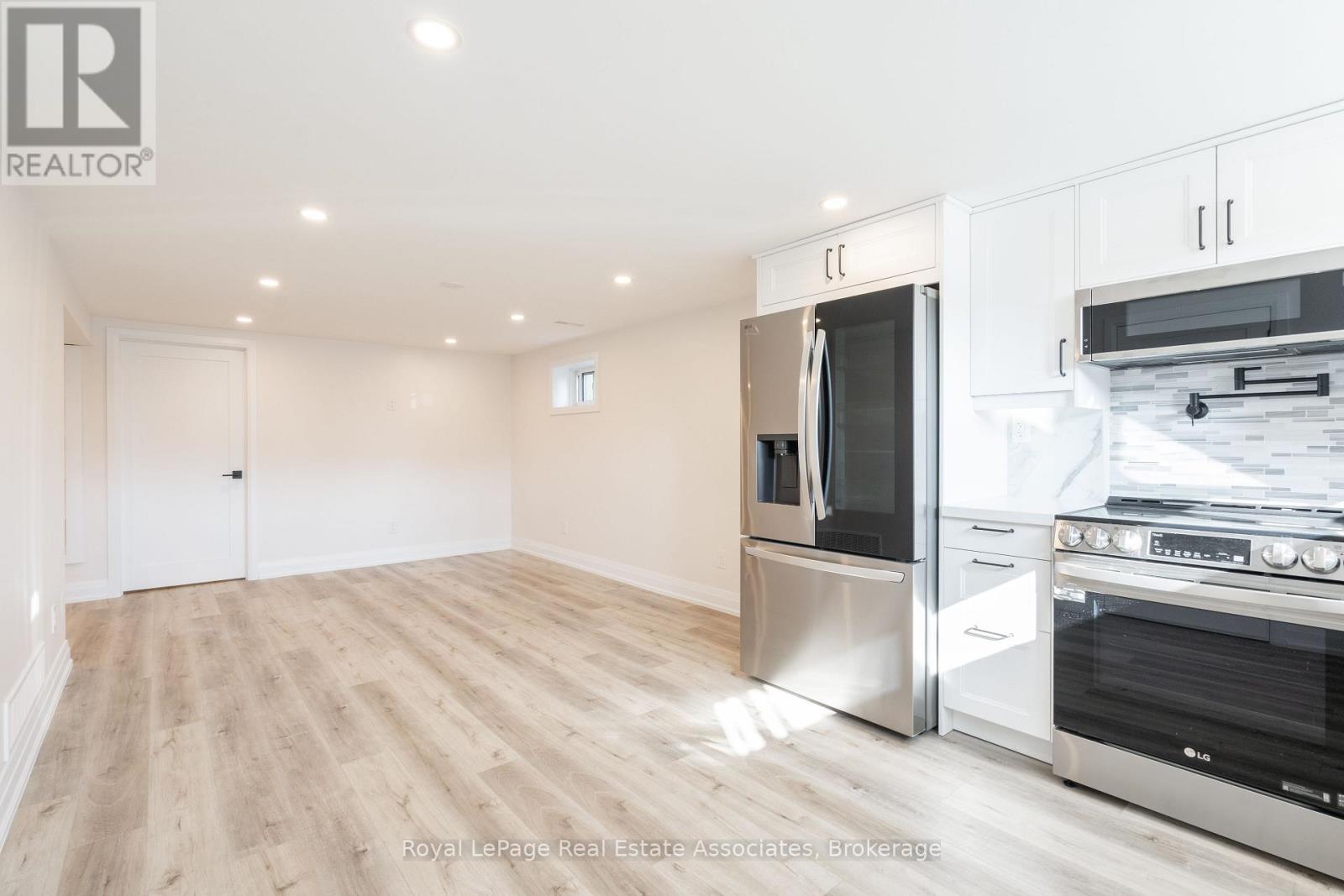 259 Fernwood Crescent, Hamilton, Ontario  L8T 3L7 - Photo 7 - X13486318