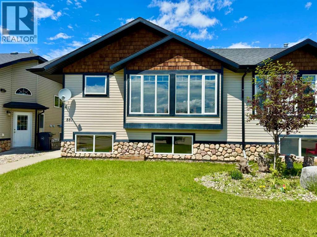 881 Kettles Street, pincher creek, Alberta