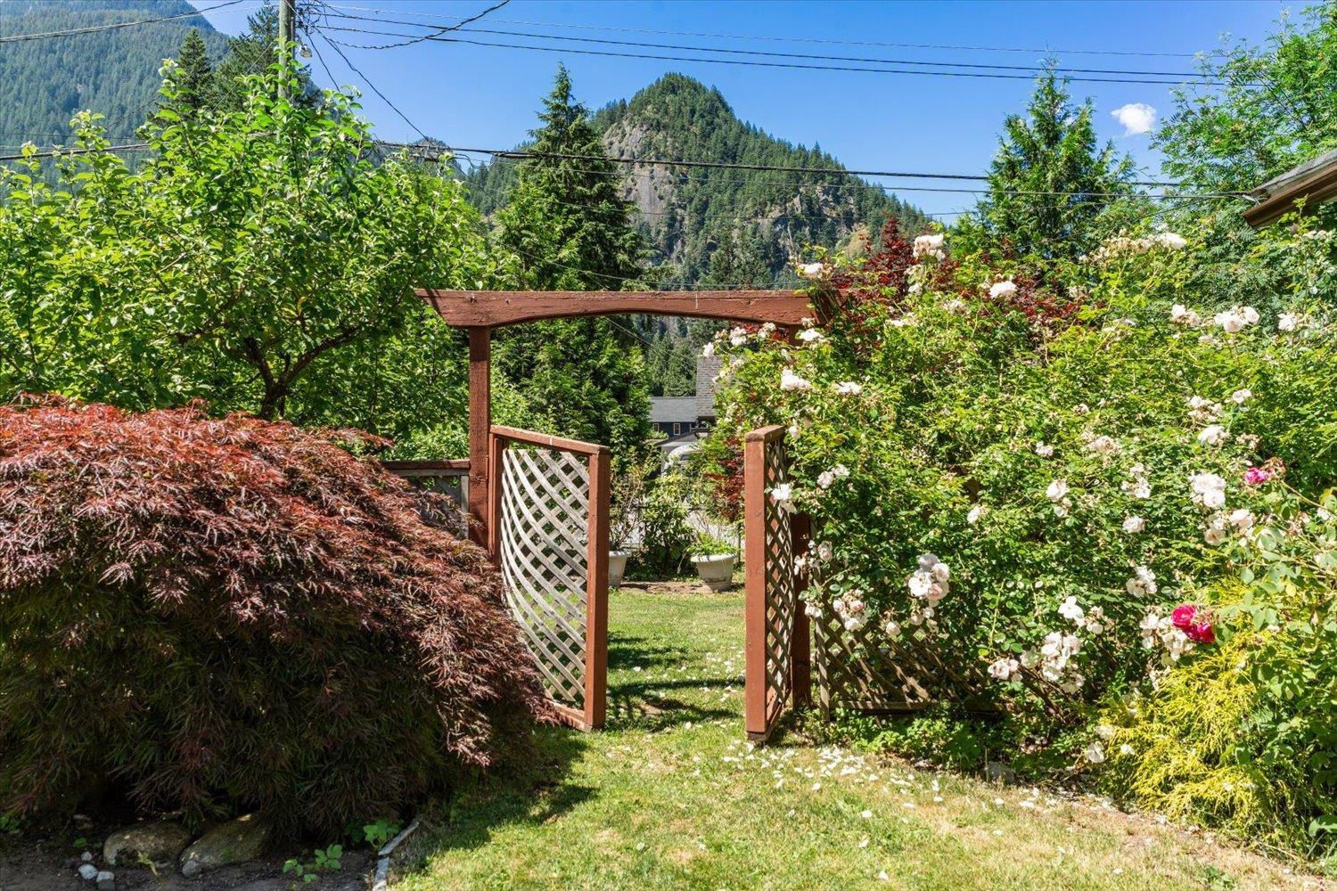 19834 Peter Street, Hope, Hope, British Columbia  V0X 1L2 - Photo 10 - R3139626
