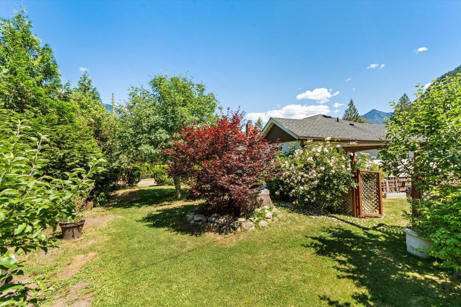 19834 Peter Street, Hope, Hope, British Columbia  V0X 1L2 - Photo 9 - R3139626