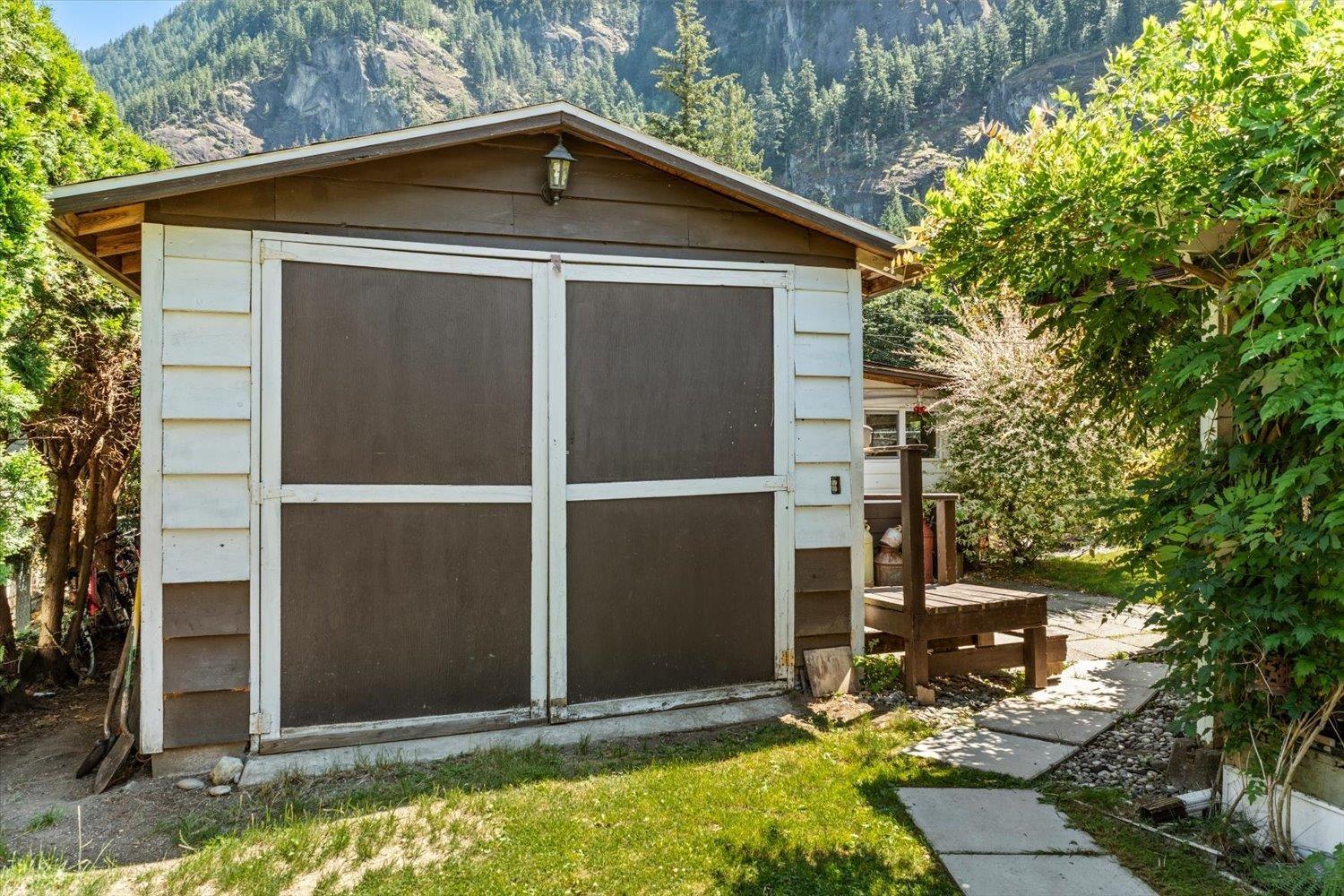 19834 Peter Street, Hope, Hope, British Columbia  V0X 1L2 - Photo 11 - R3139626