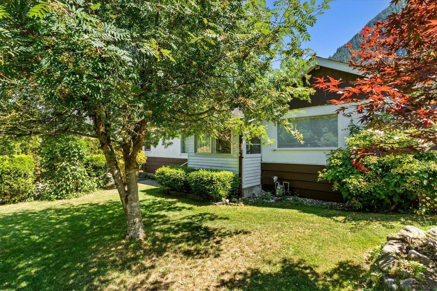 19834 Peter Street, Hope, Hope, British Columbia  V0X 1L2 - Photo 8 - R3139626