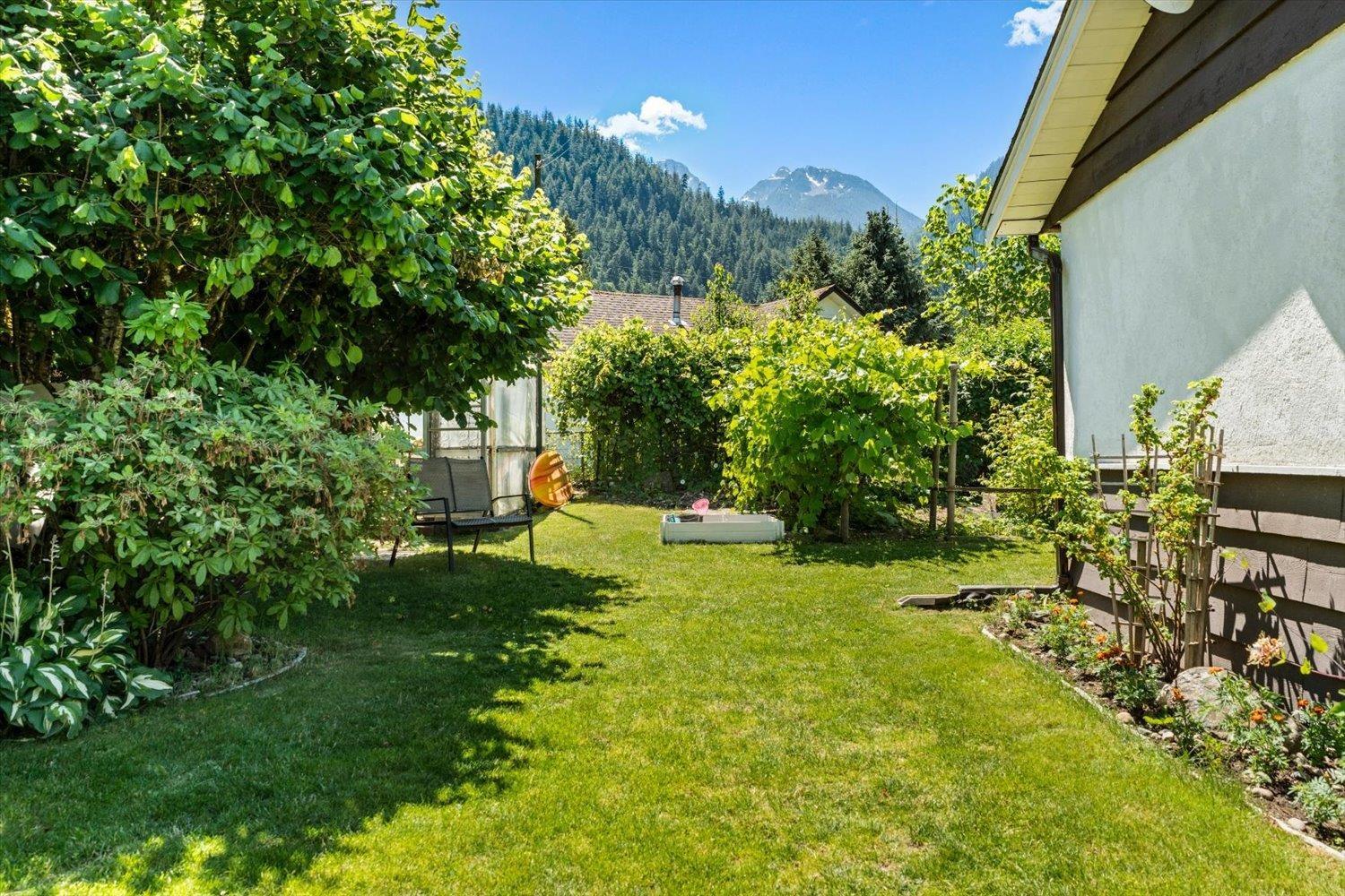 19834 Peter Street, Hope, Hope, British Columbia  V0X 1L2 - Photo 34 - R3139626