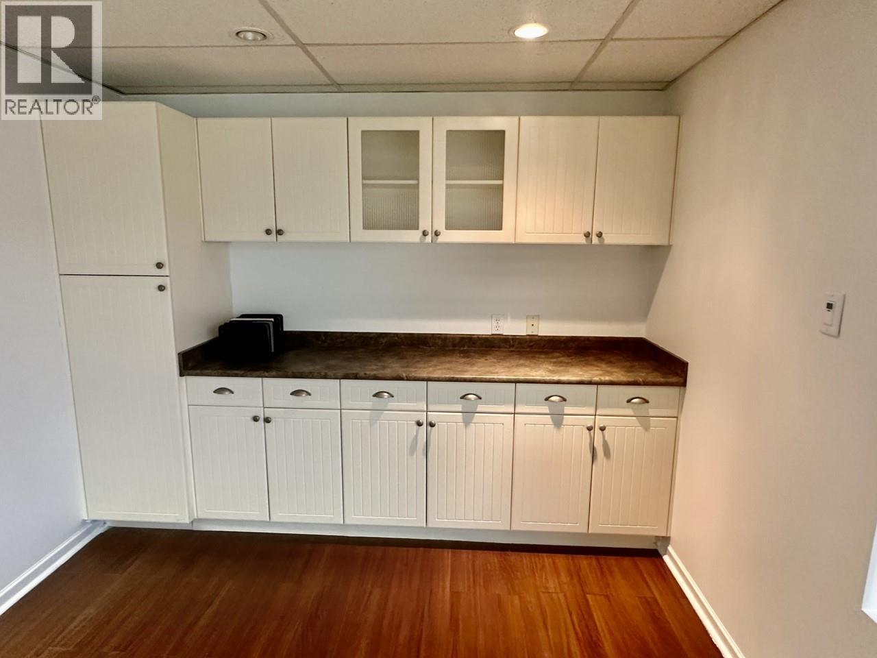 1751 Harvey Avenue Unit# 210, Kelowna, British Columbia  V1Y 6G4 - Photo 3 - 10370565