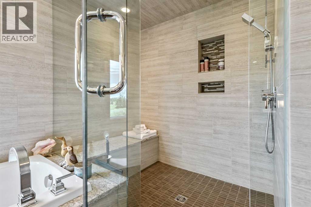 39 Canova Close Sw, Calgary, Alberta  T2W 3P7 - Photo 18 - A2315712