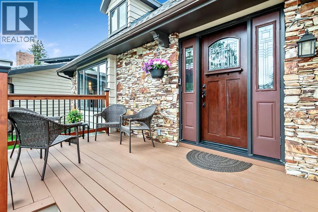 39 Canova Close Sw, Calgary, Alberta  T2W 3P7 - Photo 2 - A2315712