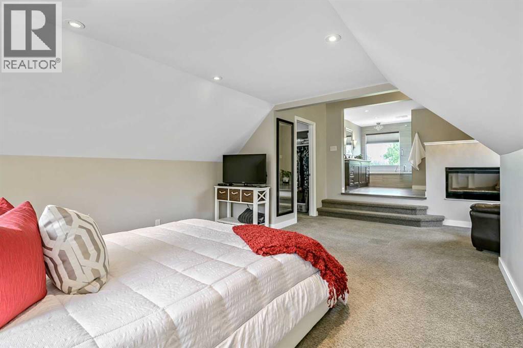 39 Canova Close Sw, Calgary, Alberta  T2W 3P7 - Photo 15 - A2315712