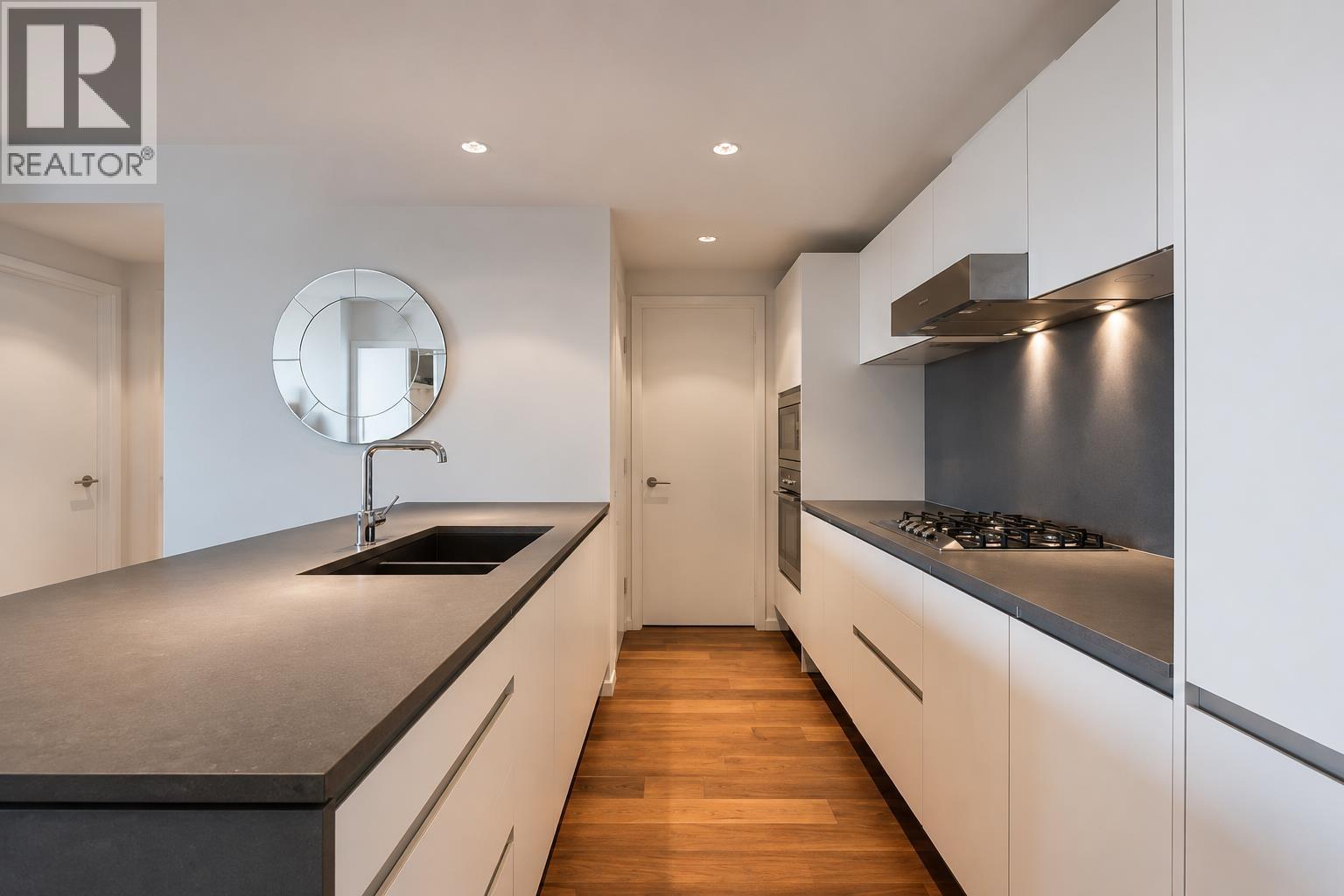 718 8488 Cornish Street, Vancouver, British Columbia  V6P 0C2 - Photo 5 - R3139311