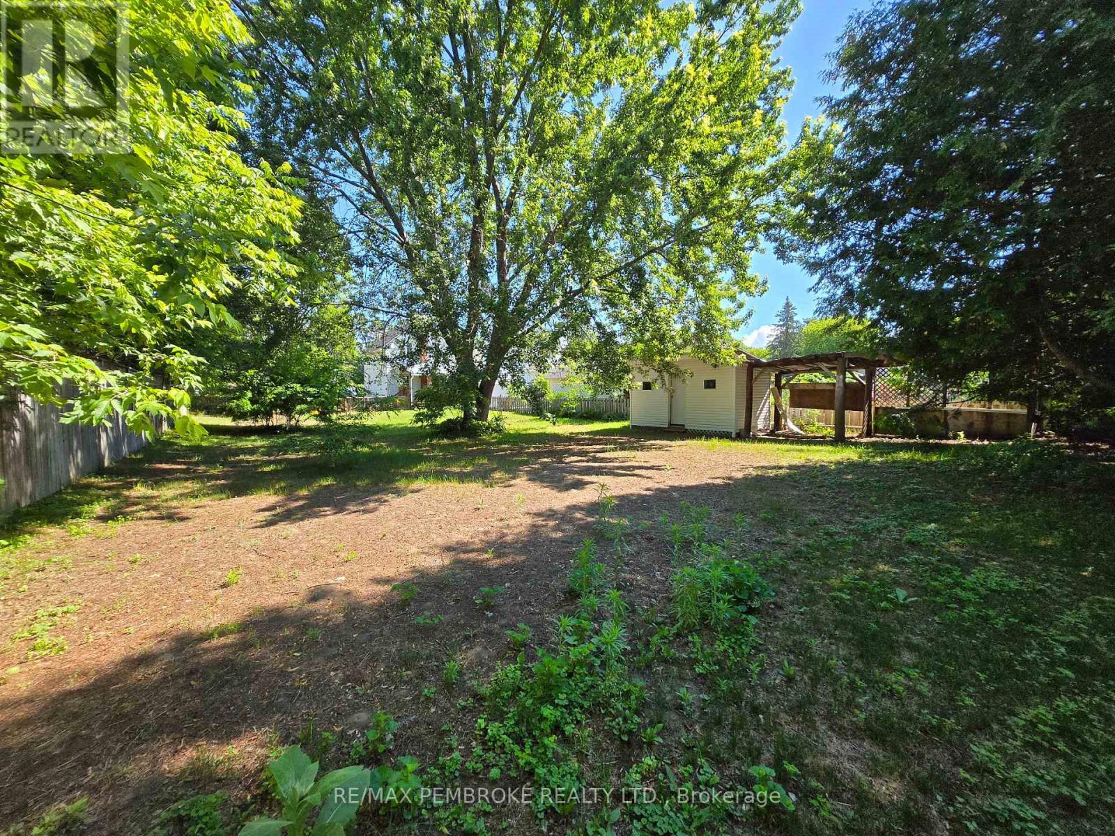 566 Perth Street, Pembroke, Ontario  K8A 6B6 - Photo 13 - X13486418