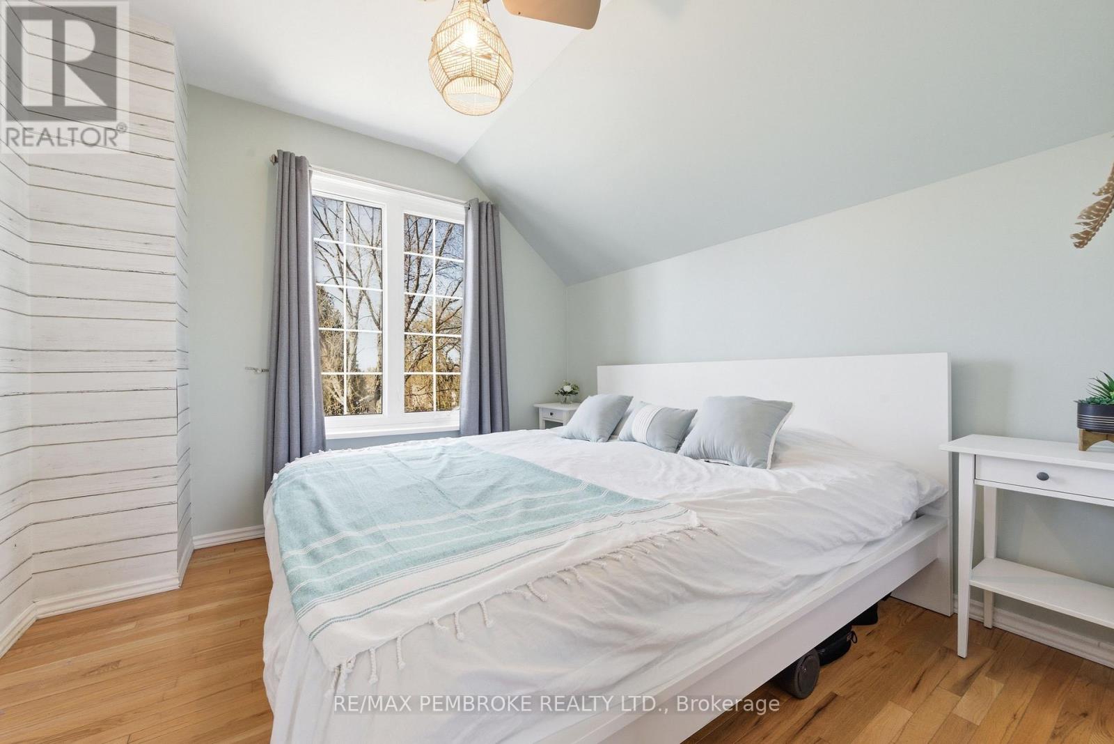 566 Perth Street, Pembroke, Ontario  K8A 6B6 - Photo 39 - X13486418