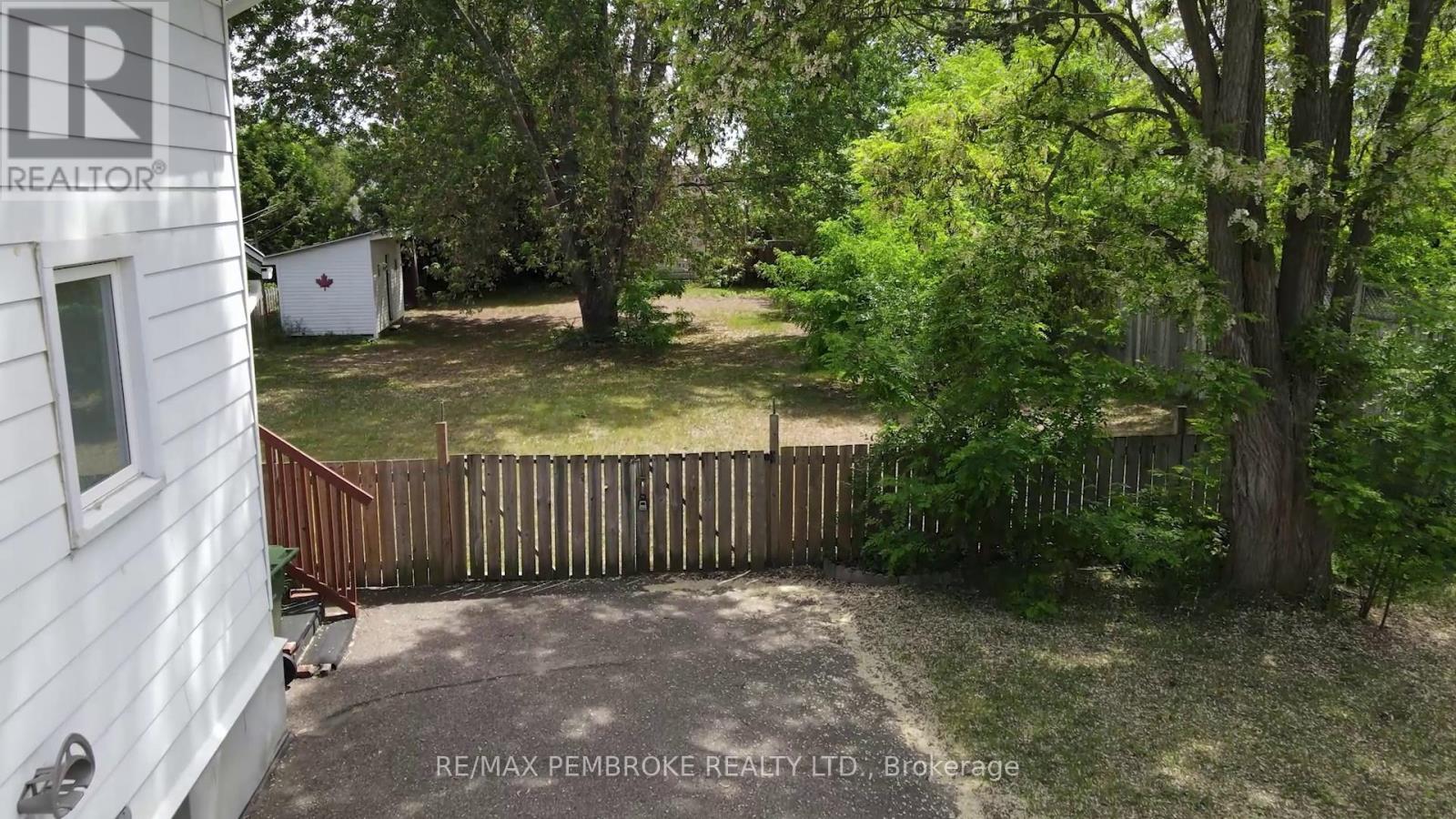 566 Perth Street, Pembroke, Ontario K8A 6B6 - Photo 4 - X13486418