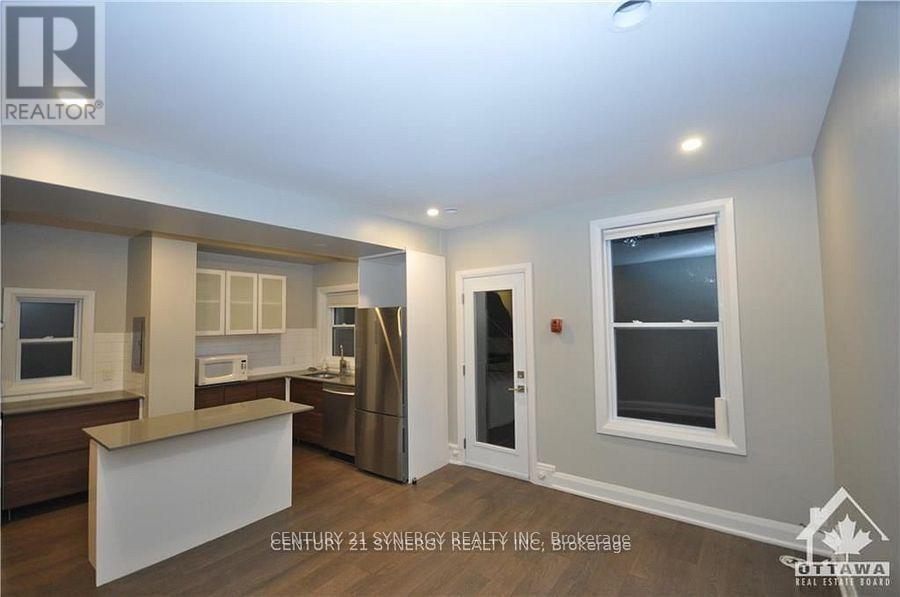 2 - 571 Mcleod Street, Ottawa, Ontario  K1R 5R2 - Photo 5 - X13486402