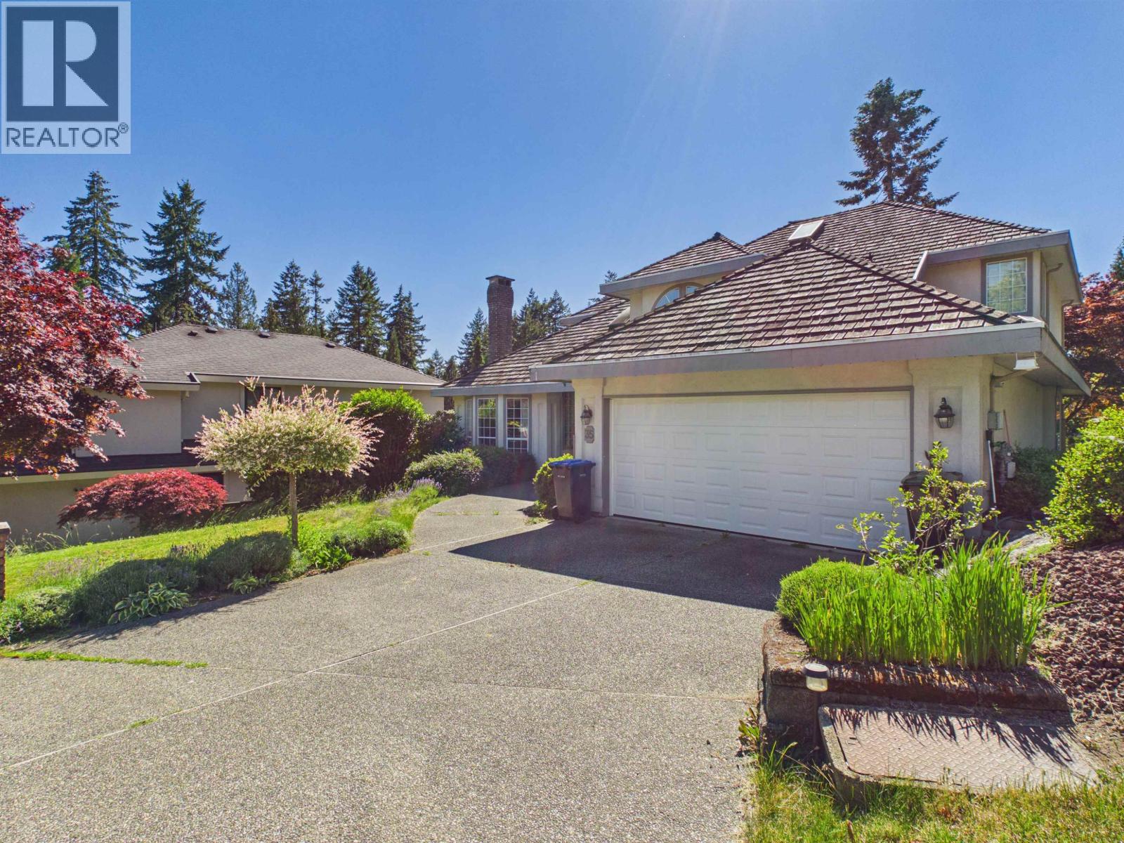35 WILDWOOD DRIVE, Port Moody, British Columbia