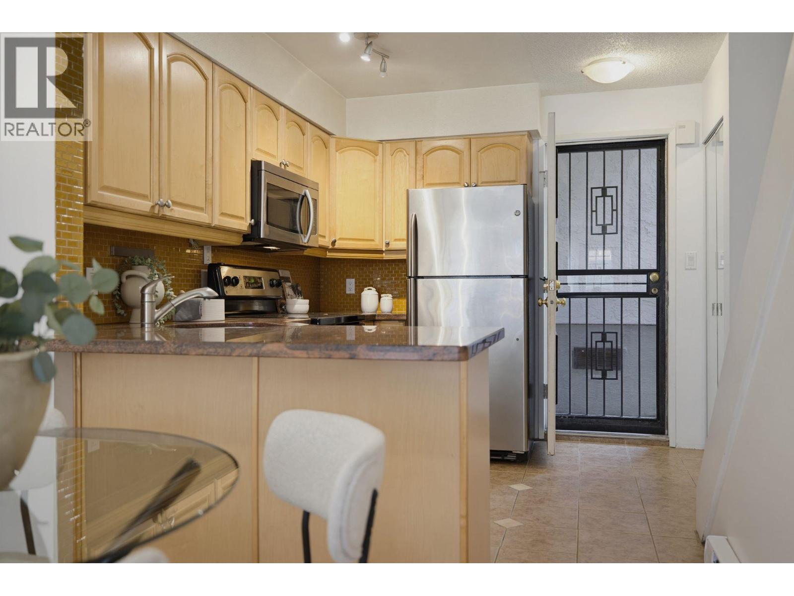 14 719 E 31st Avenue, Vancouver, British Columbia  V5V 2W9 - Photo 11 - R3139764