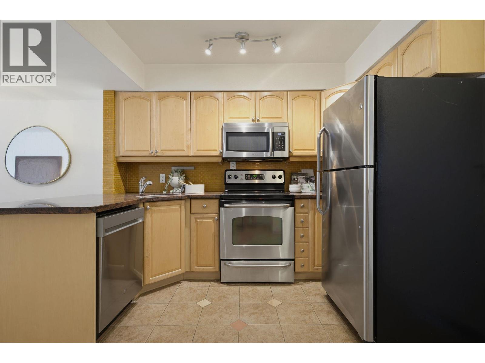 14 719 E 31st Avenue, Vancouver, British Columbia  V5V 2W9 - Photo 13 - R3139764