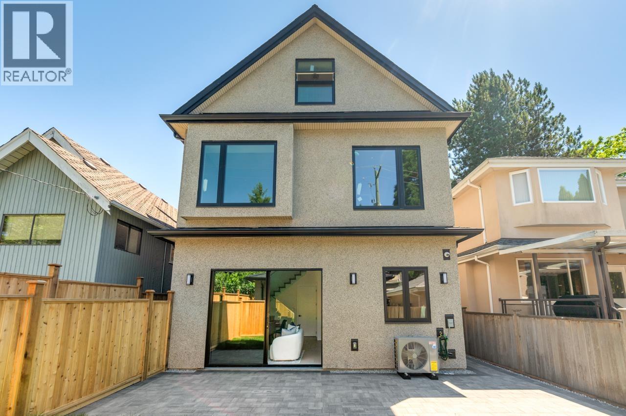 2 3771 W KING EDWARD AVENUE, Vancouver, British Columbia