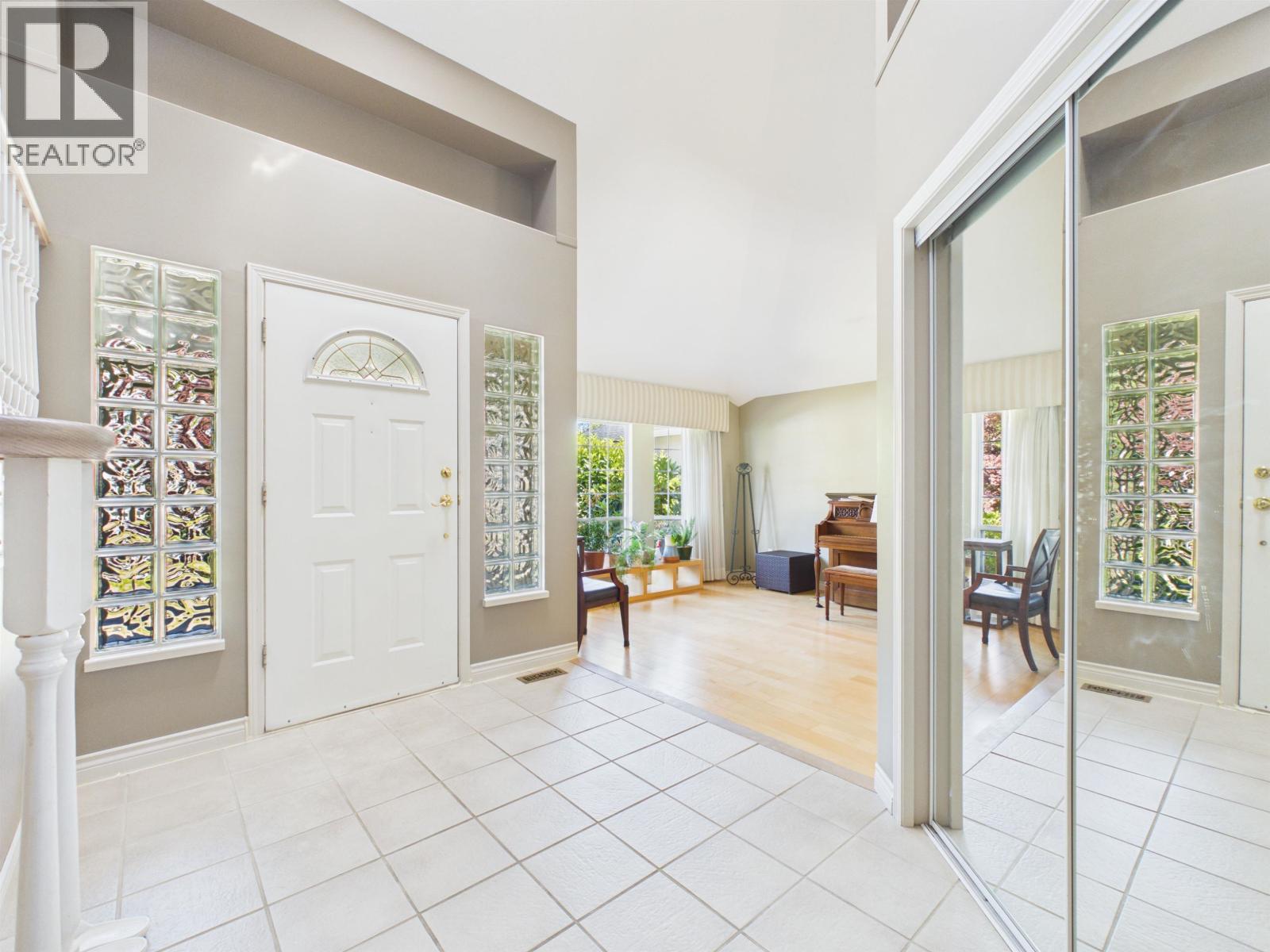 35 Wildwood Drive, Port Moody, British Columbia  V3H 4M5 - Photo 4 - R3139684