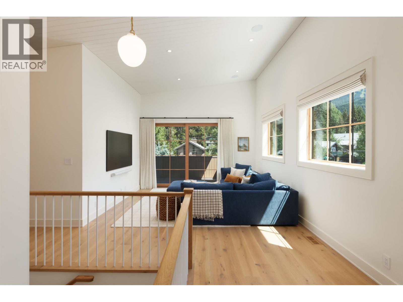 7249 S Fitzsimmons Road, Whistler, British Columbia  V8E 0E6 - Photo 17 - R3139796