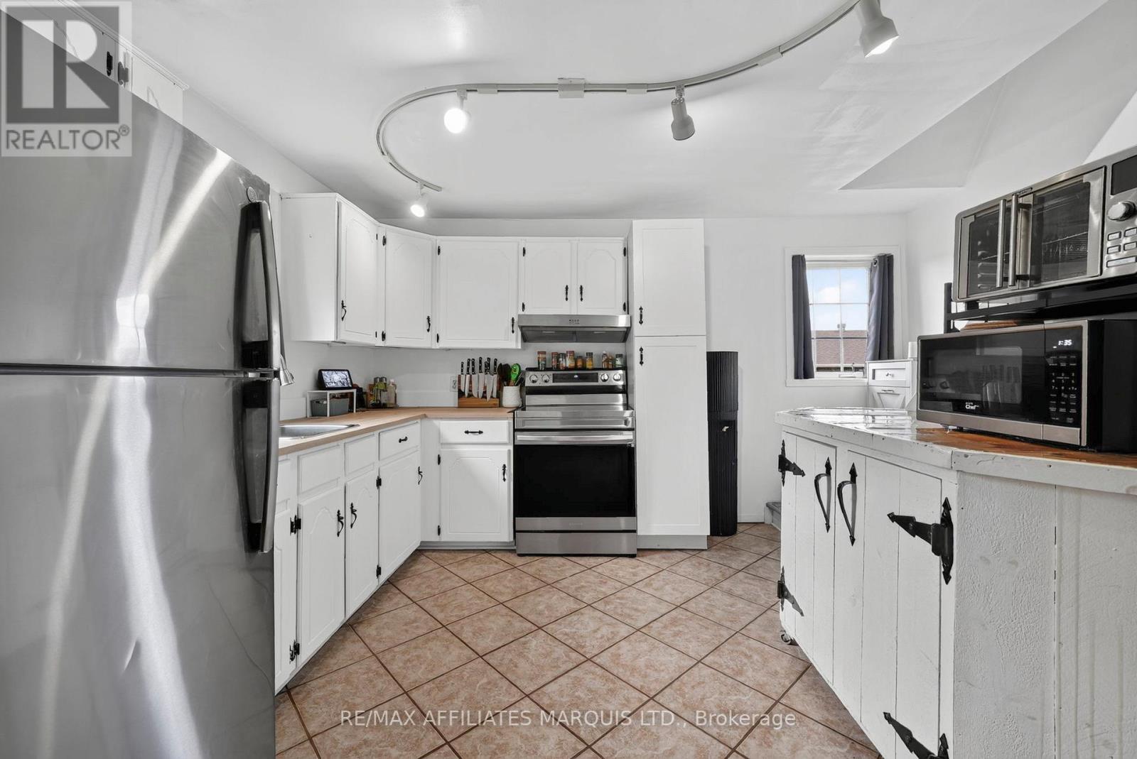928 Pacific Lane, Cornwall, Ontario  K6H 3Y9 - Photo 8 - X13486408