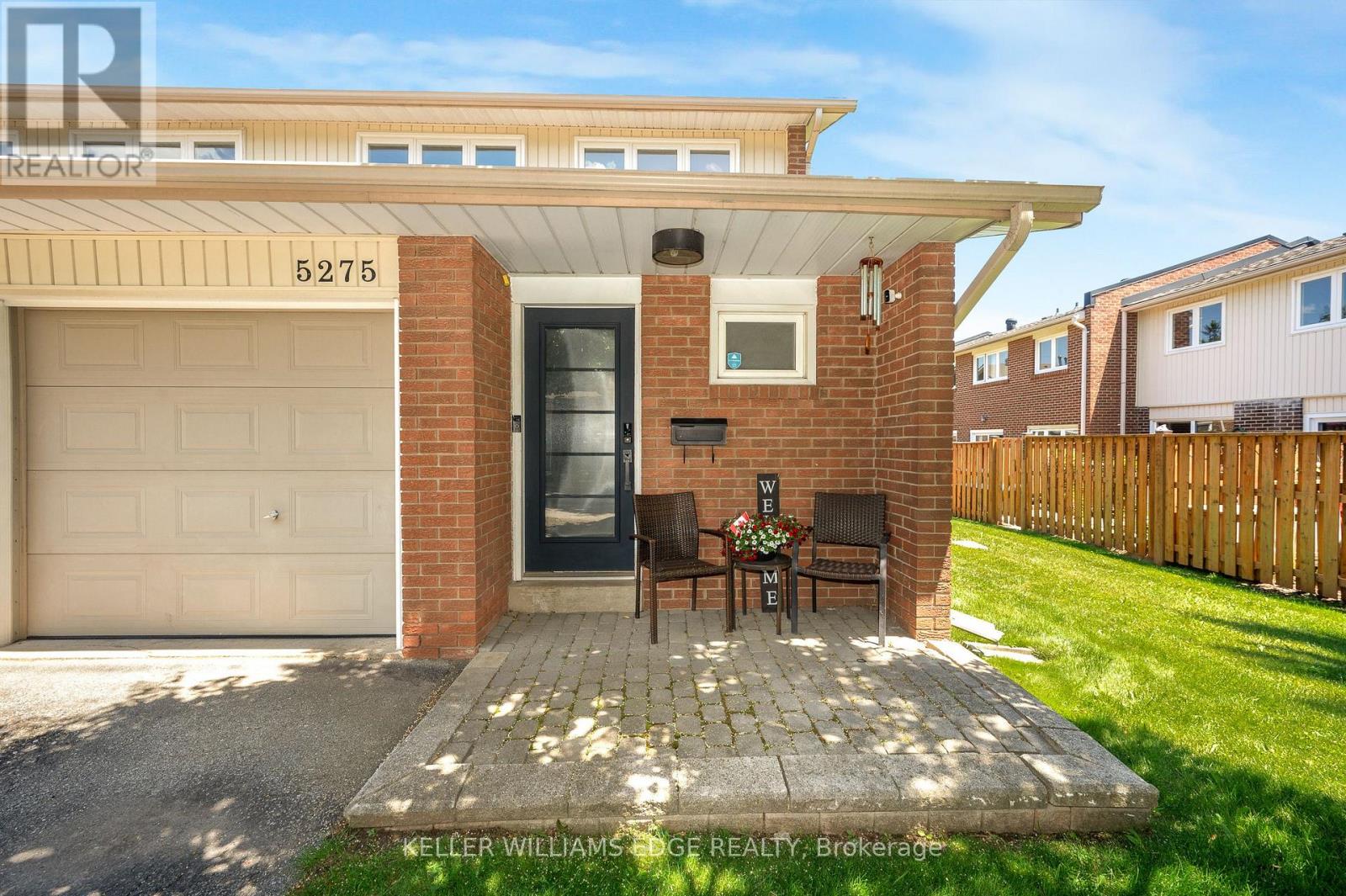 5275 Banting Court, Burlington, Ontario  L7L 2Z4 - Photo 3 - W13486370