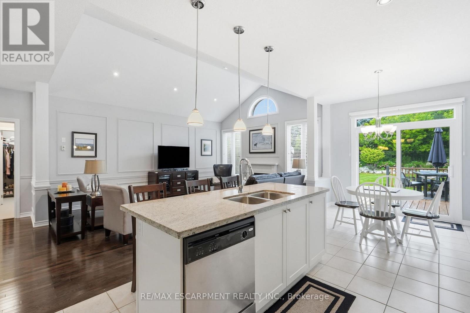 130 Aberfoyle Mill Crescent, Puslinch, Ontario  N0B 2H0 - Photo 12 - X13486398