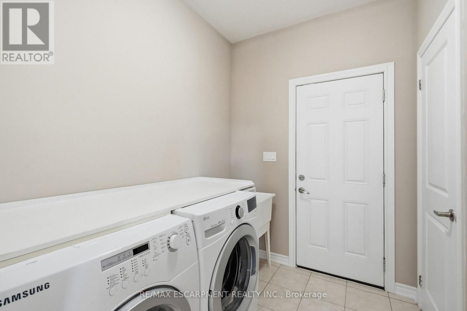130 Aberfoyle Mill Crescent, Puslinch, Ontario  N0B 2H0 - Photo 14 - X13486398