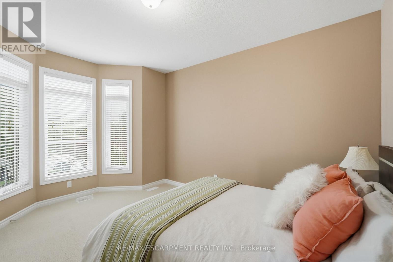 130 Aberfoyle Mill Crescent, Puslinch, Ontario  N0B 2H0 - Photo 18 - X13486398