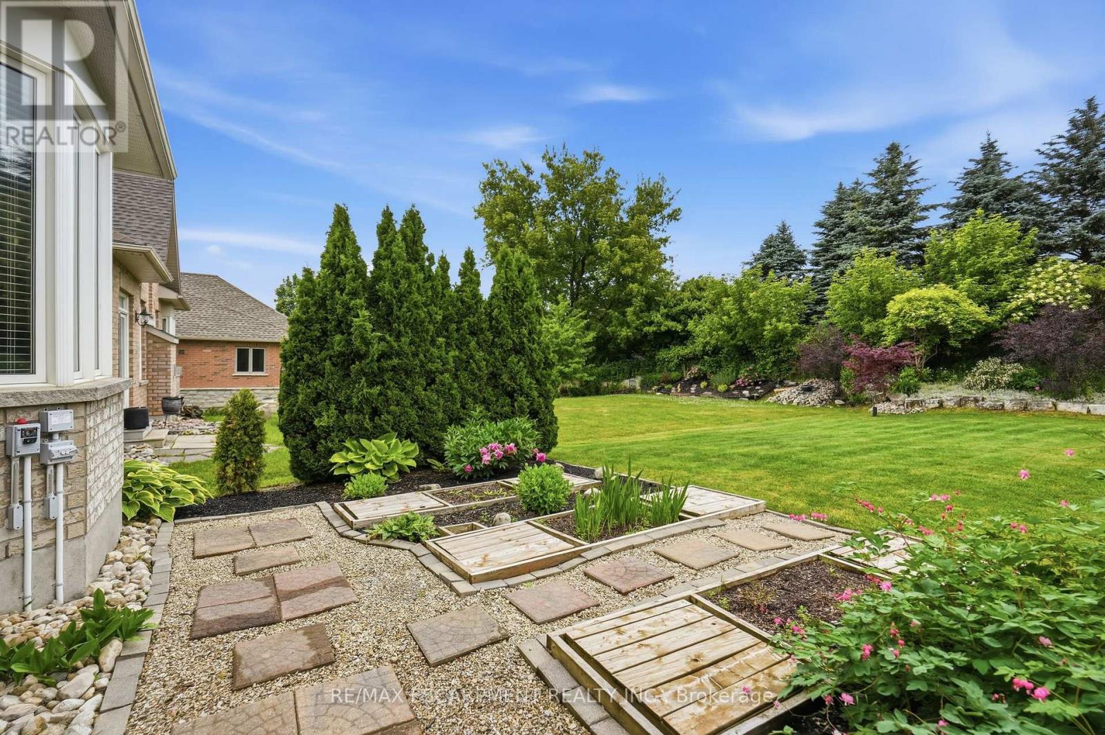 130 Aberfoyle Mill Crescent, Puslinch, Ontario  N0B 2H0 - Photo 33 - X13486398
