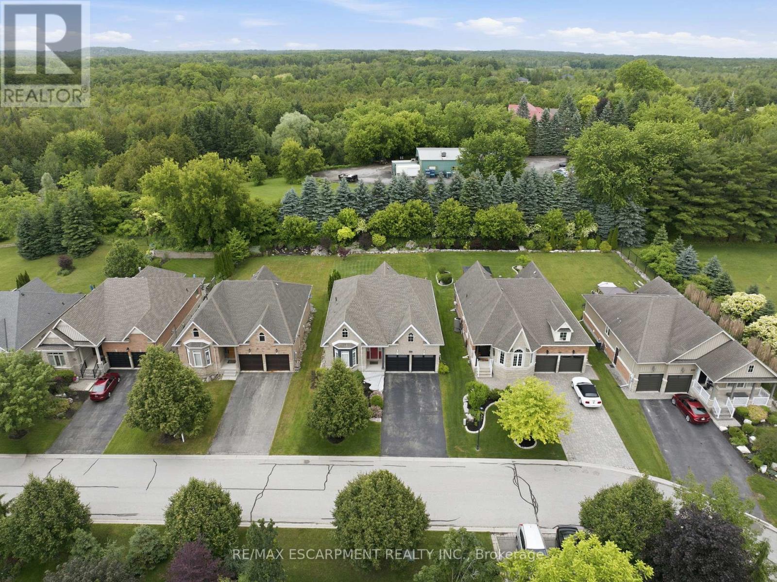 130 Aberfoyle Mill Crescent, Puslinch, Ontario  N0B 2H0 - Photo 36 - X13486398