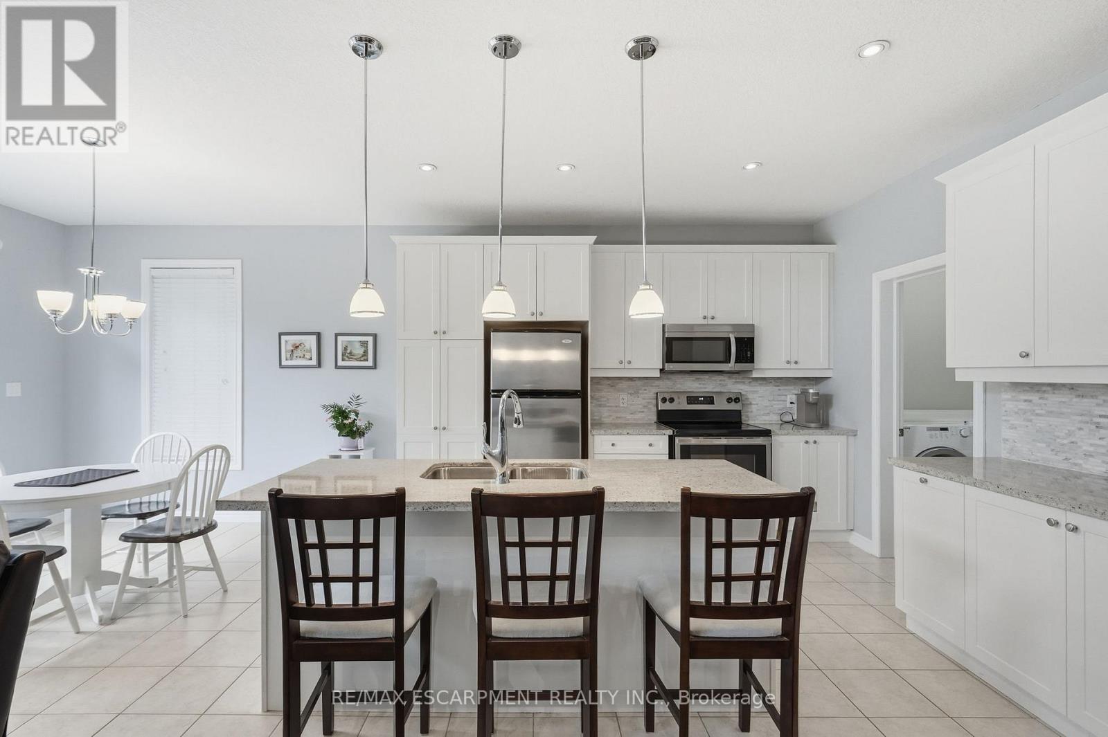 130 Aberfoyle Mill Crescent, Puslinch, Ontario  N0B 2H0 - Photo 9 - X13486398